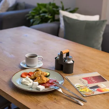 Apartahotel Dias Studios&suites 2*
