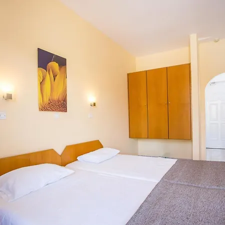 Dias Studios&suites