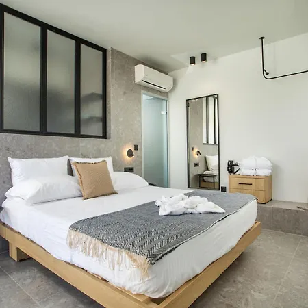 Dias Studios&suites