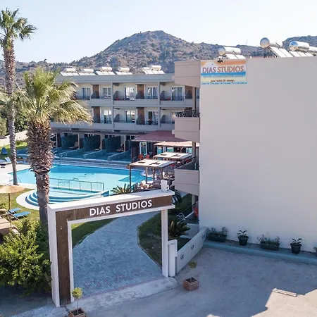 Aparthotel Dias & 4*