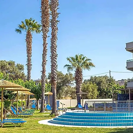 Aparthotel Dias & 4*
