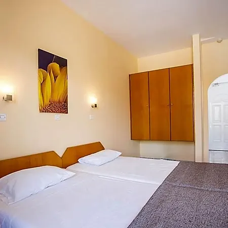 Dias & Aparthotel 4*