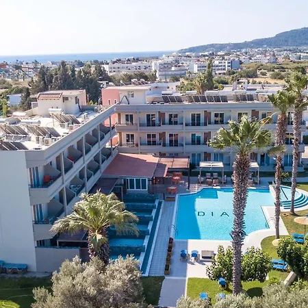 Aparthotel Dias & 4*