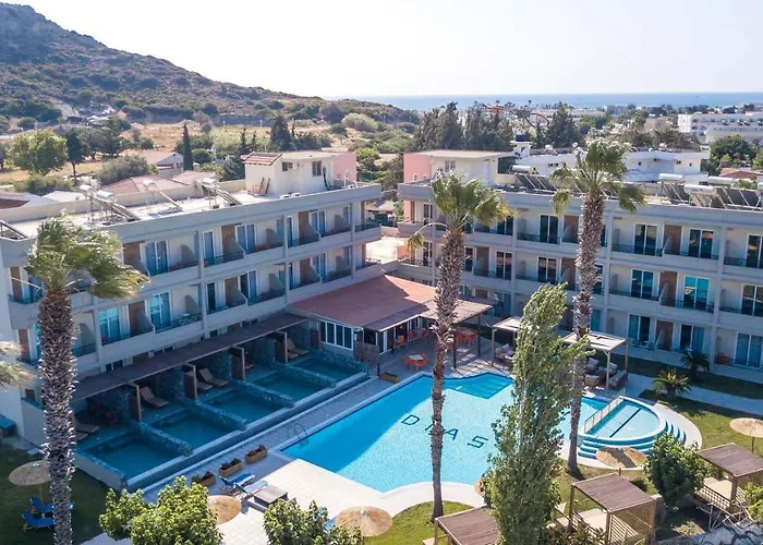 Dias & Apartmanhotel 4*