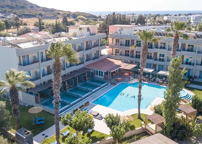 Lägenhetshotell Dias & 4*