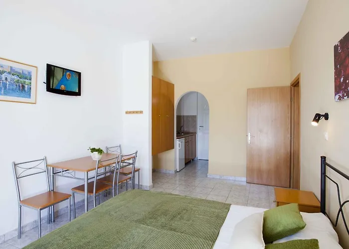 Dias & Apartmanhotel 4*