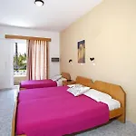 Aparthotel Dias &