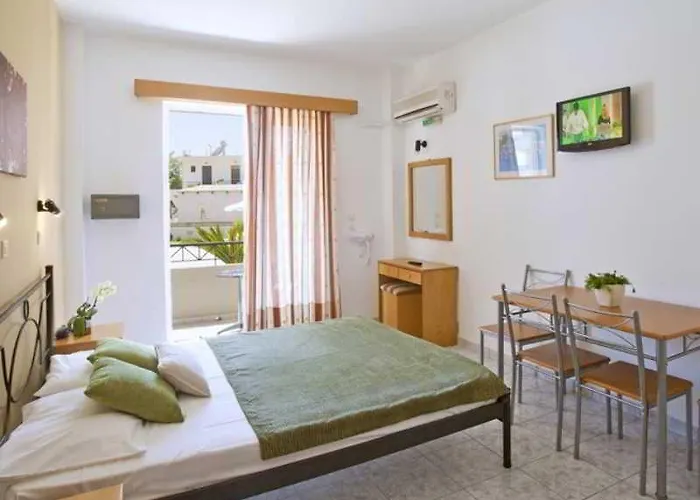 Dias Studios&suites 4*