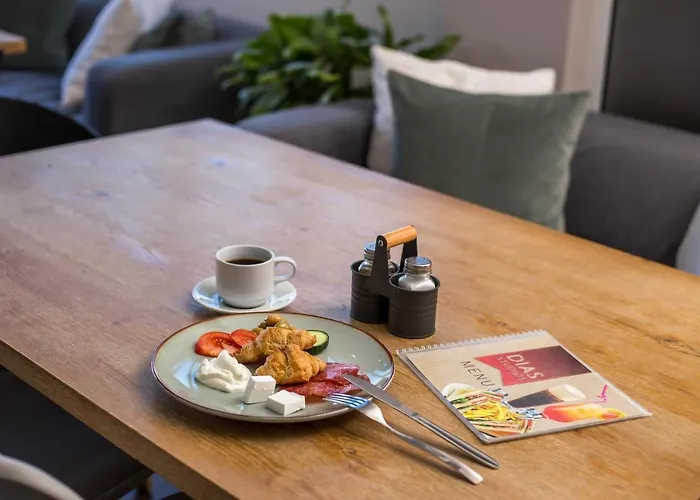 Apartahotel Dias Studios&suites 4*