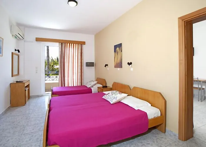 Apartahotel Dias Studios&suites