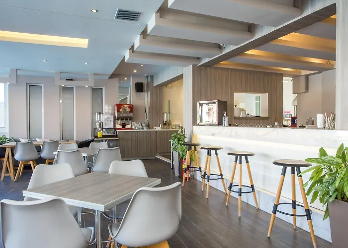 Apartahotel Dias Studios&suites